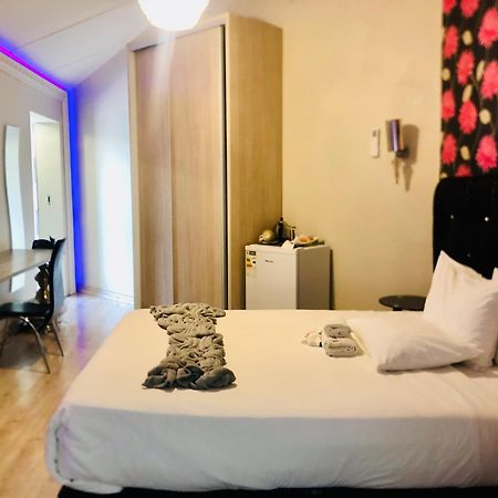 Lodge Bellagio Mthatha Buitenkant foto